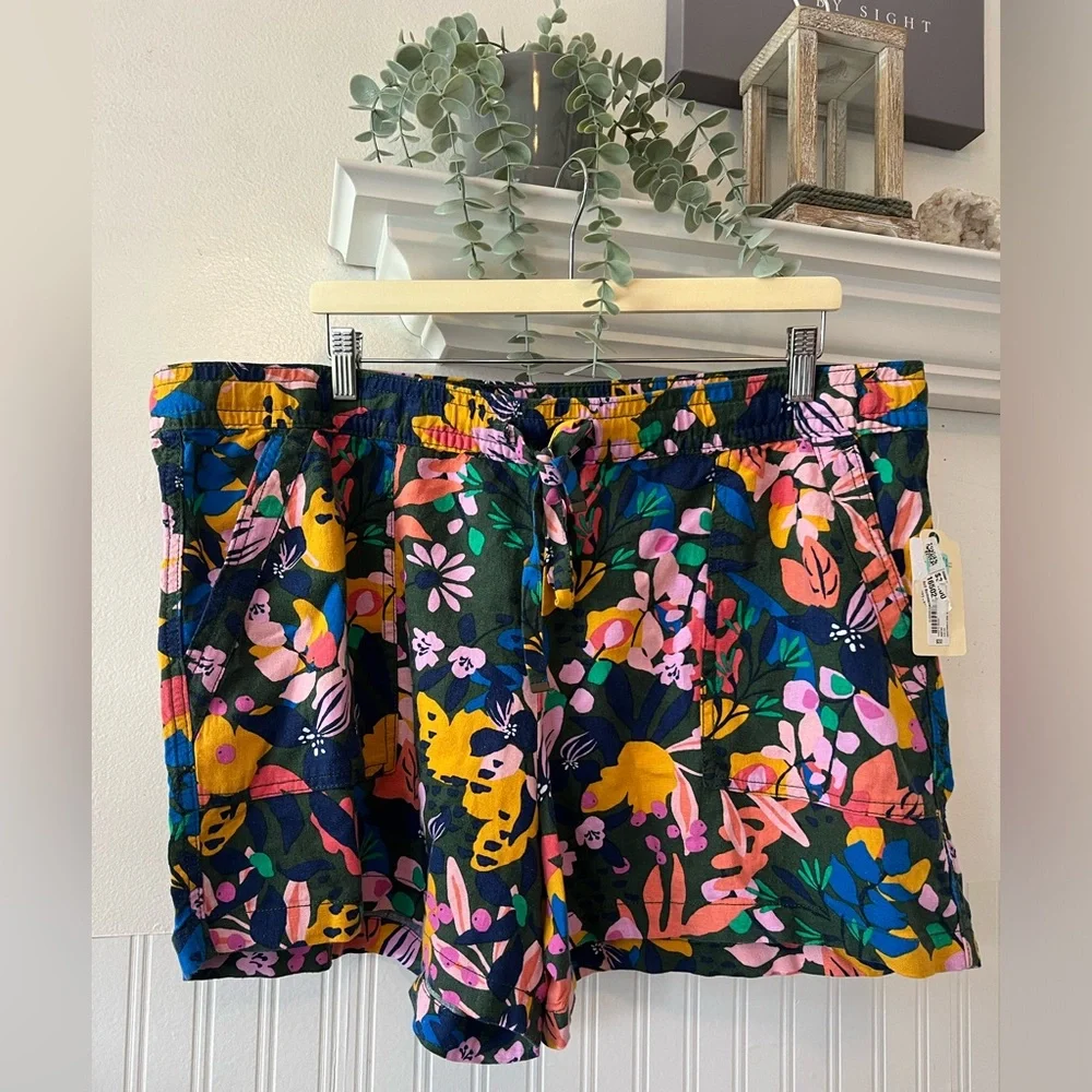 ST JOHN’S BAY WOMEN’S FLORAL SHORTS / SIZE: XXL / SUMMER / NEW
